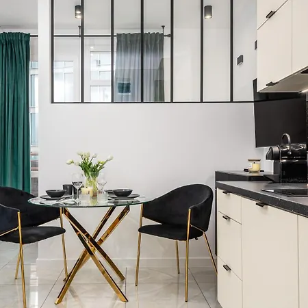 Apartment Widok Near The Palace Of Culture And Science By Sun & Snow *