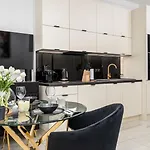 Διαμέρισμα Widok Apartments, Sun & Snow Βαρσοβία